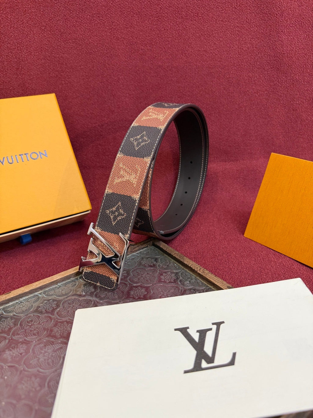 40MM Double Sided Monogram Canvas Cowhide Men Belt Silver Tone Letter Buckle Designer Inspired Reversible Waist Belt