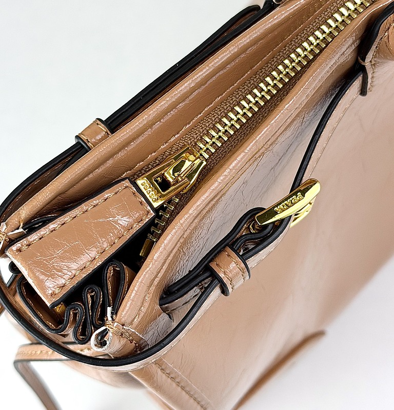 LPP43 bag 38-25-13cm Hand bag