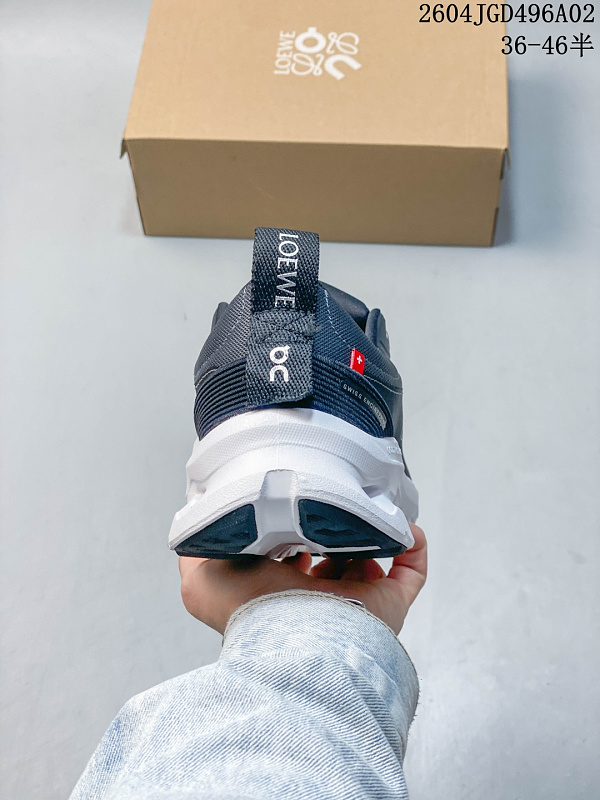 BOS3 Man and women 36-45 shoes with box