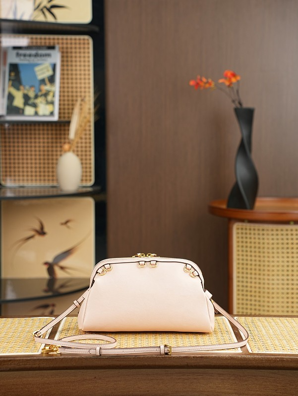 LMP22 bag 24-10-14cm Shoulder bags