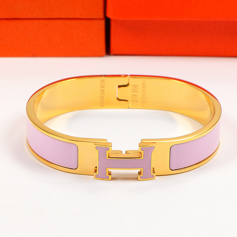 HB3 Classic stainless steel bracelet with H logo, high-quality jewelry