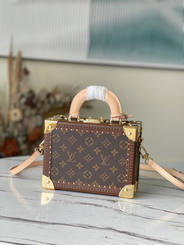 LLP021 Leather Bag 22.5-17-11CM Hard box high-quality Shoulder Bags