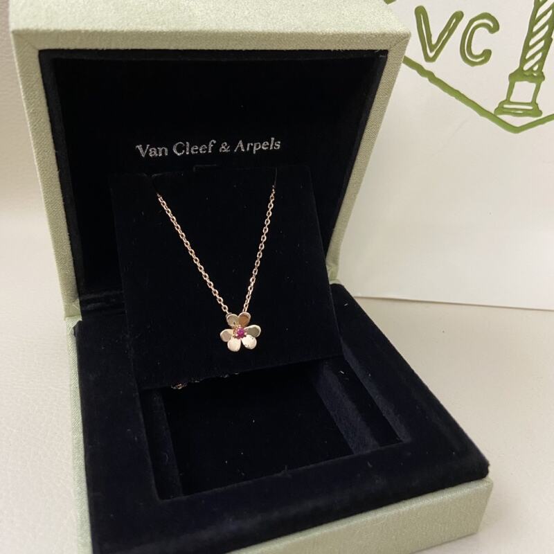 VAN39  New Green Diamond Red Diamond Clover Necklace Jewelry