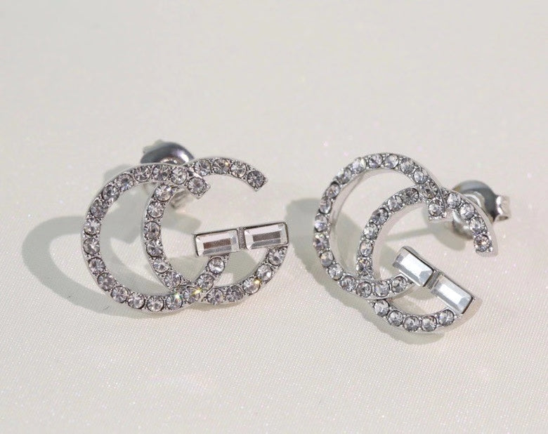 GE104  classic logo earrings with diamonds, simple and versatile