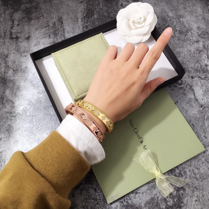 VAB7 Brass plated 18K thick gold, kaleidoscope bracelet VAC bracelet for women  about 17.5cm