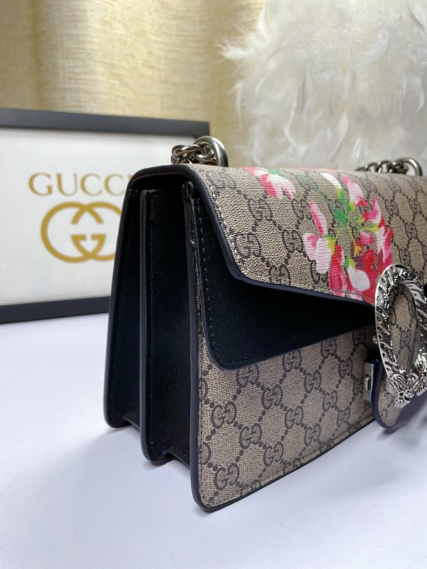 LGP65 bag 28-18-9cm Shoulder bags