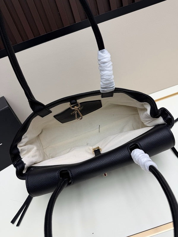 LCP136  Bag 33-17-13CM Shoulder bag